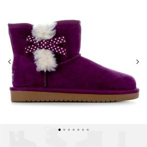 Brand new UGG boots size 1 girls